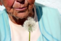 100 - metė močiutė išgyveno 5 vėžius